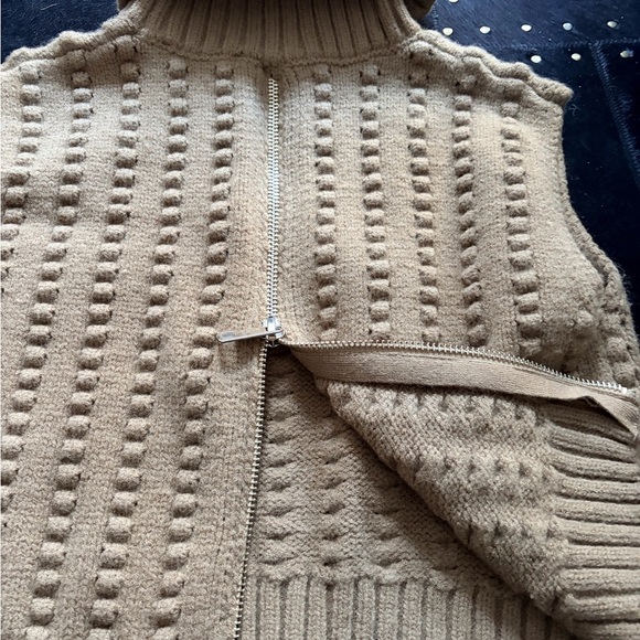 Zara Women's Cropped Brown Cowl Neck Sweater - Picture 2 of 3